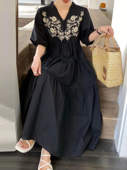 Effortlessly Elegant Dress with a Timeless Design