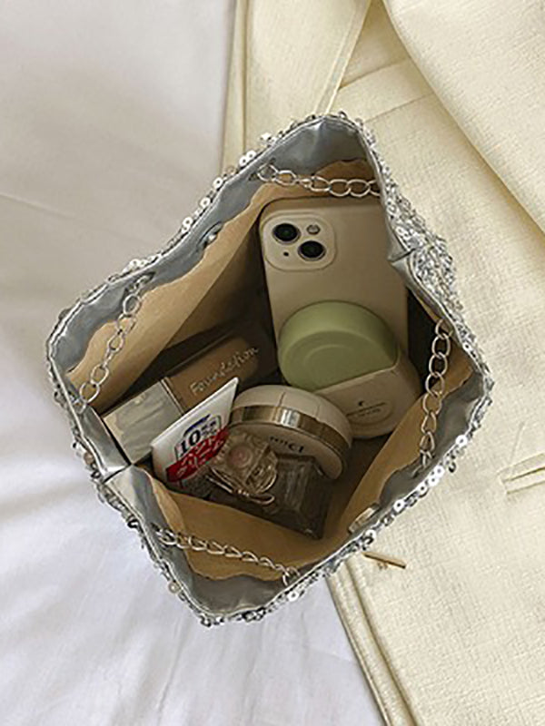Gracefully Styled Bag for Any Occasion