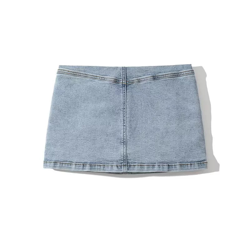 Sophisticated Garment with a Clean Classic Look