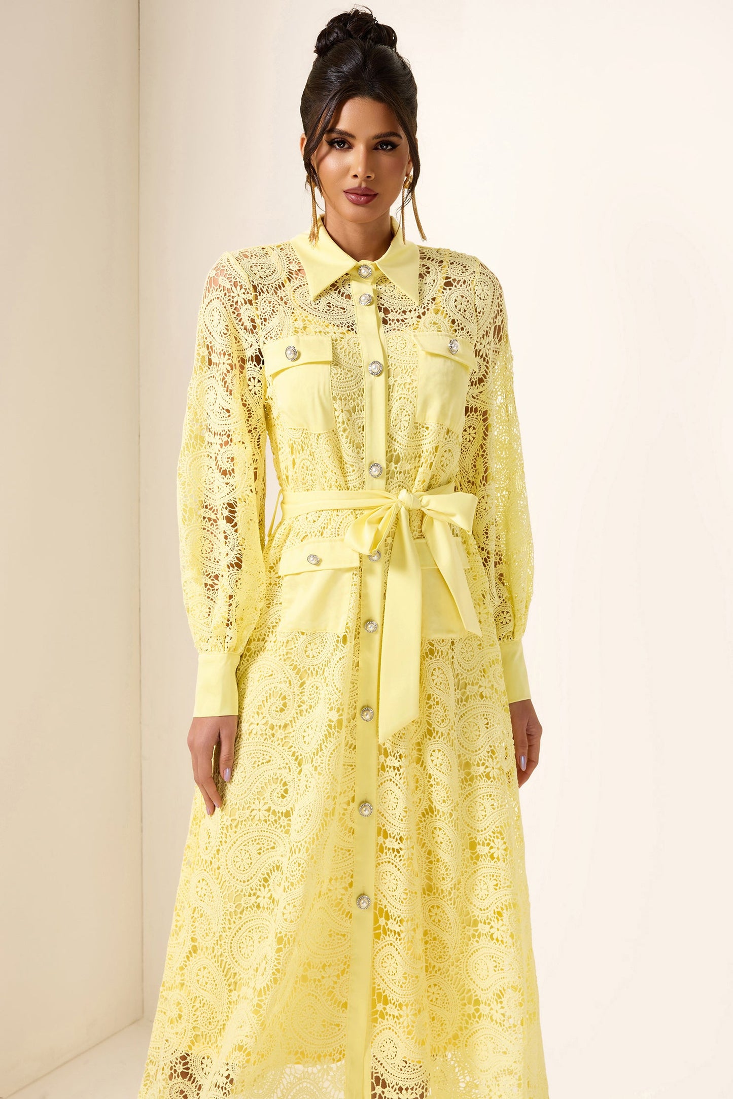 Classic Vintage Dress with a Flattering Fit