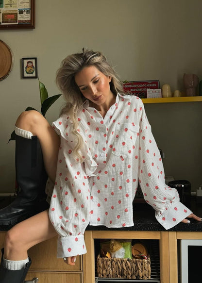 Classic Vintage Shirt with a Flattering Fit
