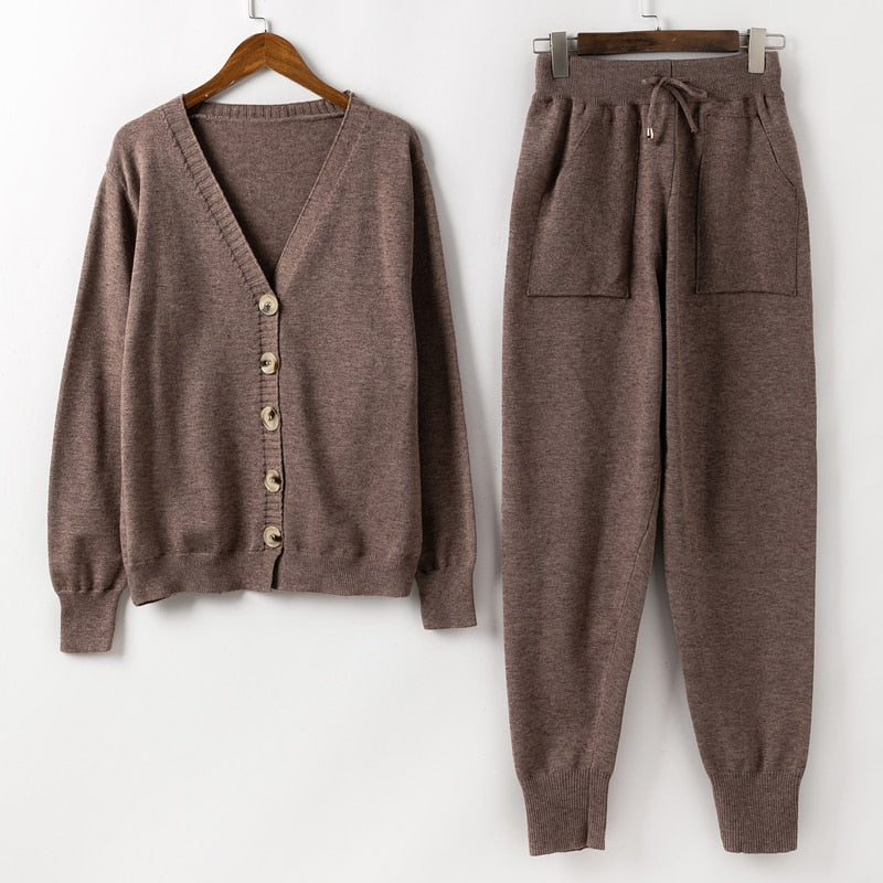 Polished Sweater with an Effortless Classic Look