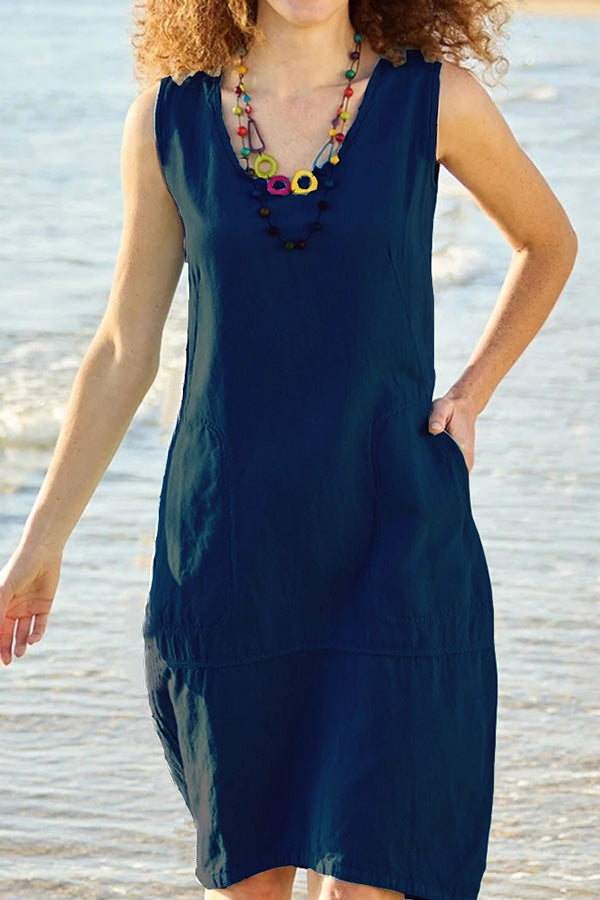 Effortlessly Elegant Dress with a Timeless Design