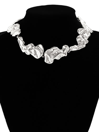 Effortlessly Elegant Garment with a Timeless Design