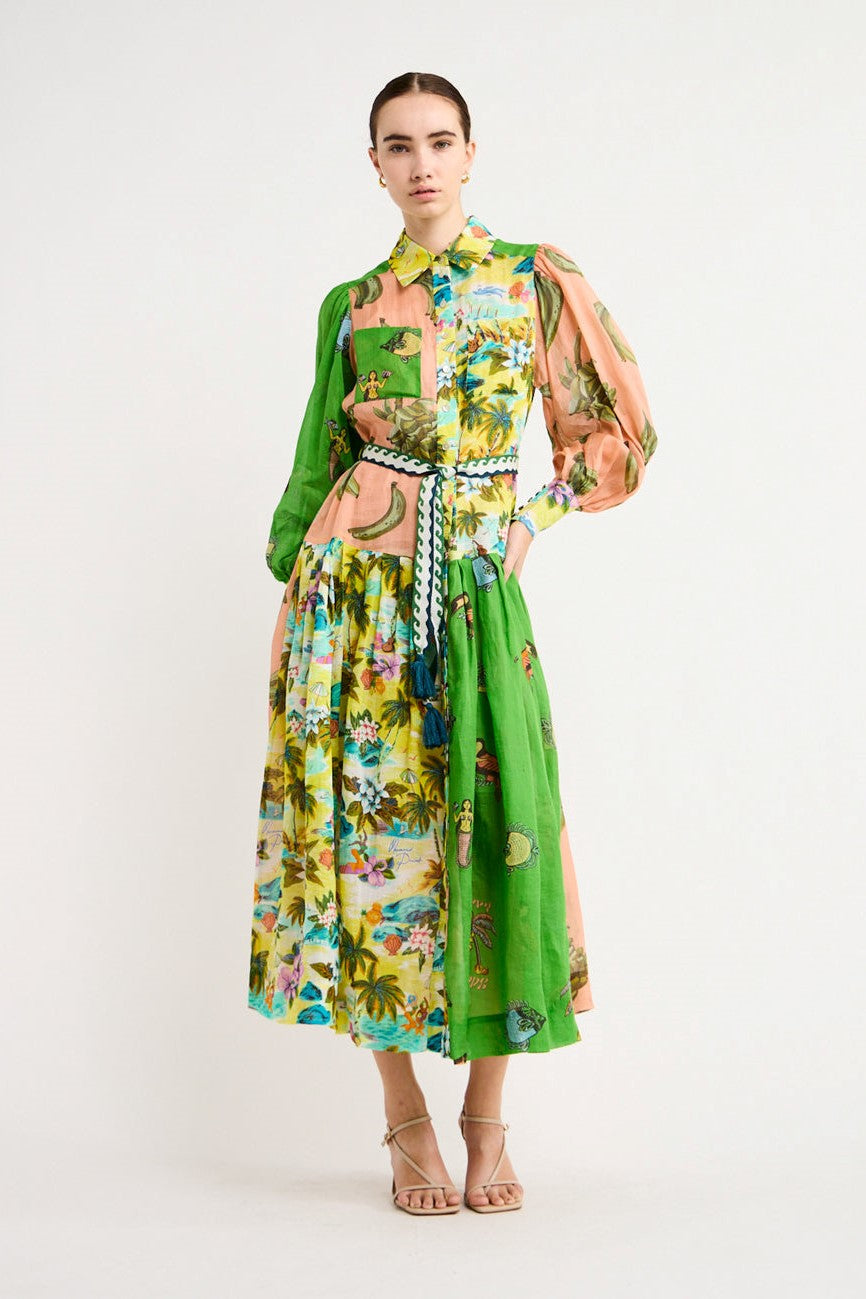 Beautifully Finished Dress in a Timeless Design