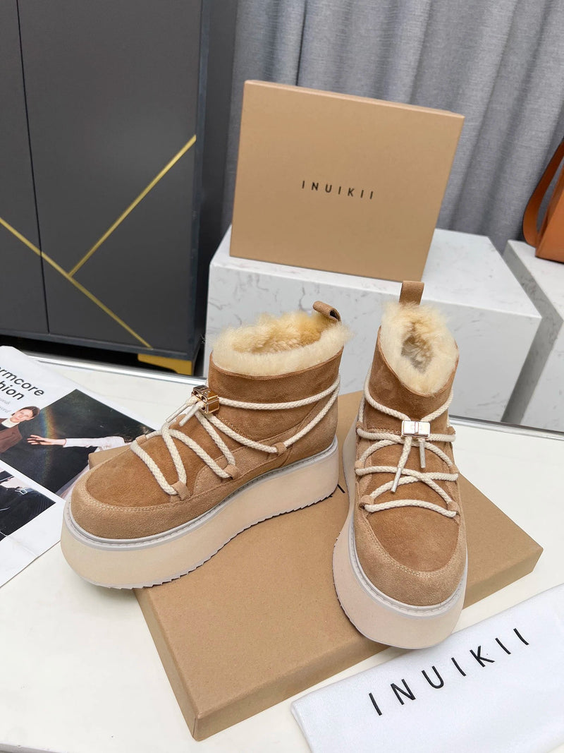 Polished Boots with an Effortless Classic Look