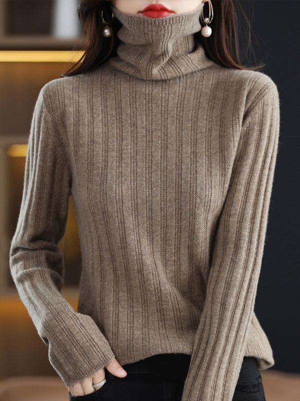 Classic Vintage Sweater with a Flattering Fit