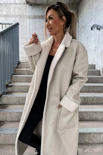 Sophisticated Coat with a Clean Classic Look