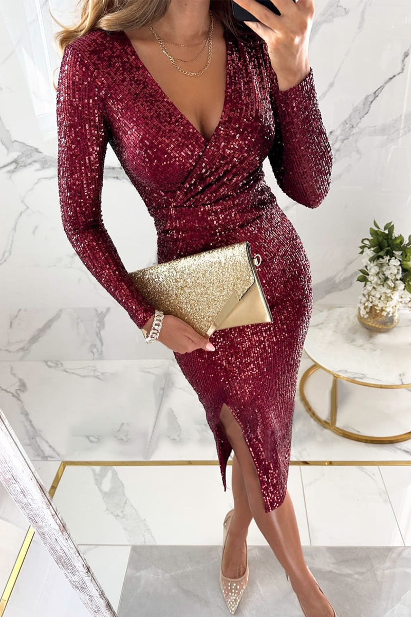 Beautifully Finished Dress in a Timeless Design