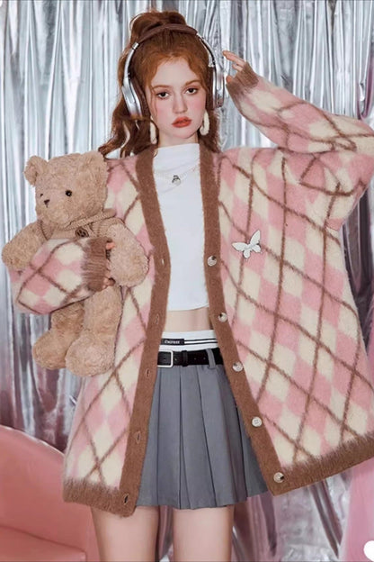Well Tailored Cardigan with a Graceful Silhouette