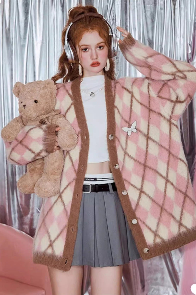 Well Tailored Cardigan with a Graceful Silhouette