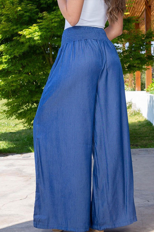 A Vintage Style Trousers with Delicate Timeless Details