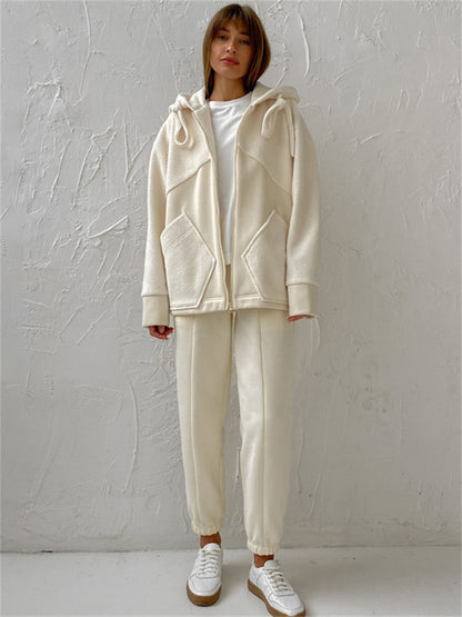 Effortlessly Elegant Cardigan with a Timeless Design