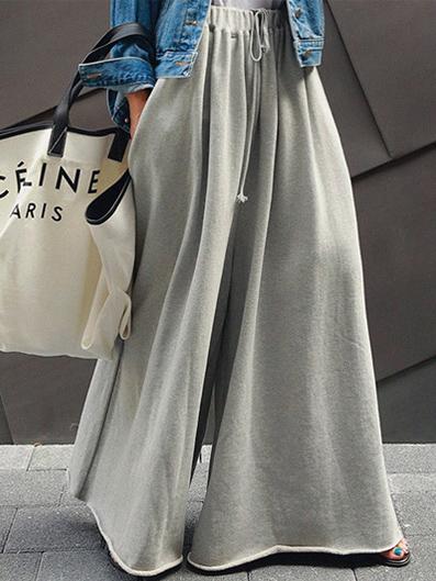 Classic Vintage Pants with a Flattering Fit