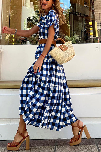 Polished Dress with an Effortless Classic Look