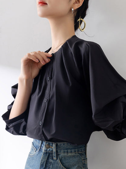 Classic Vintage & Enduringly Stylish Blouse