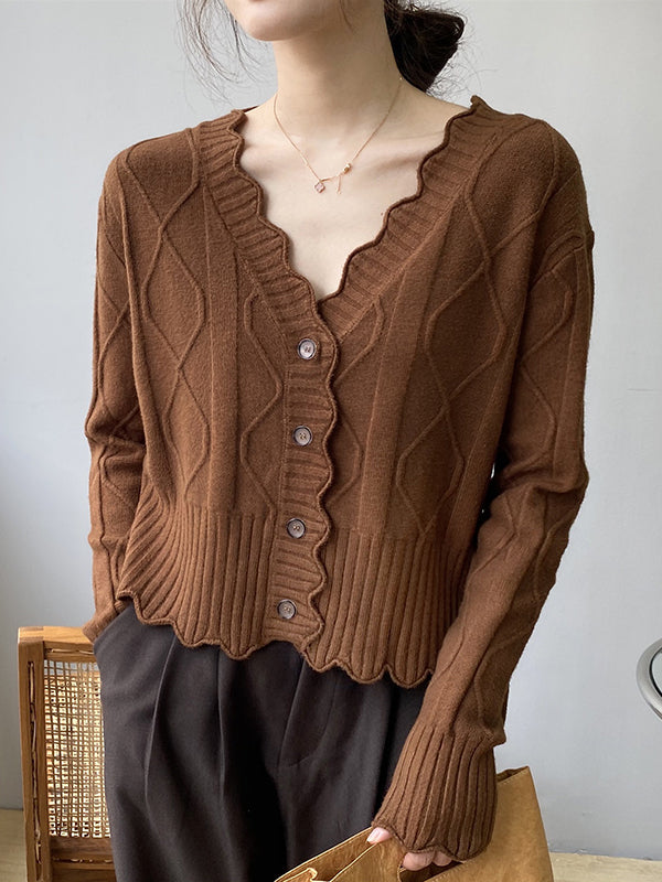 Well Tailored Cardigan with a Graceful Silhouette