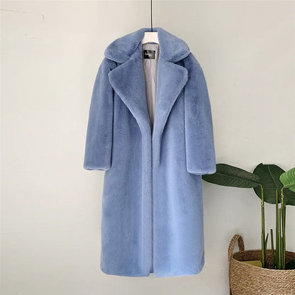 Gracefully Styled Coat for Any Occasion