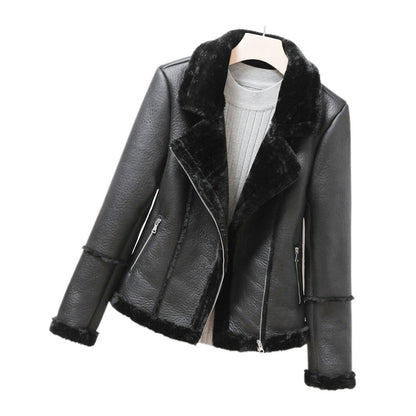 Well Tailored Jacket with a Graceful Silhouette
