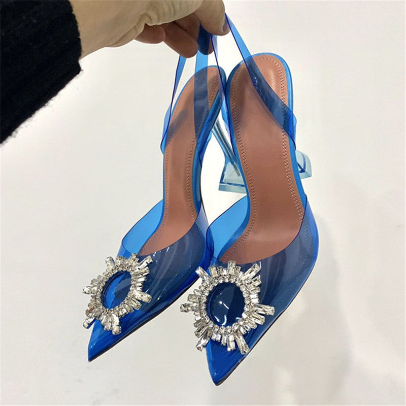 Beautifully Finished Heels in a Timeless Design