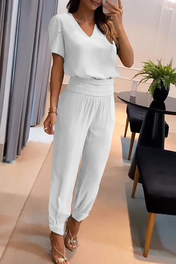 Polished Pants with an Effortless Classic Look