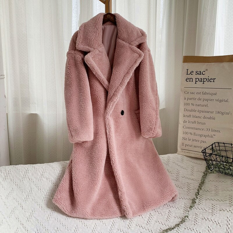 Gracefully Styled Coat for Any Occasion