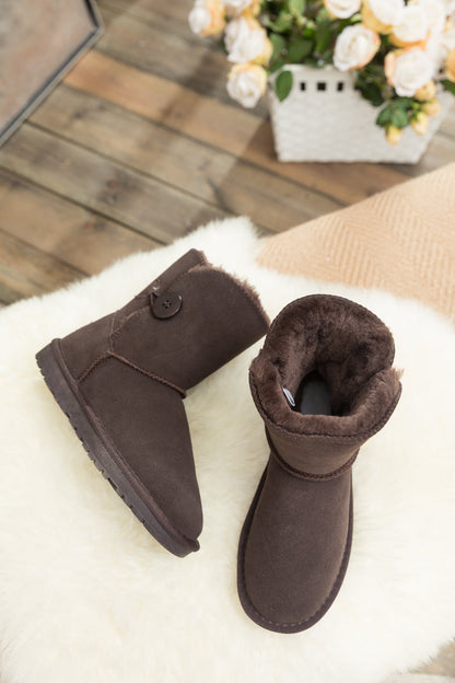 Effortlessly Elegant Garment with a Timeless Design
