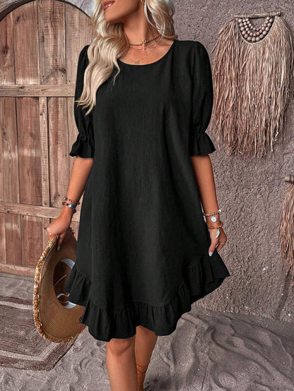 Well Tailored Dress with a Graceful Silhouette