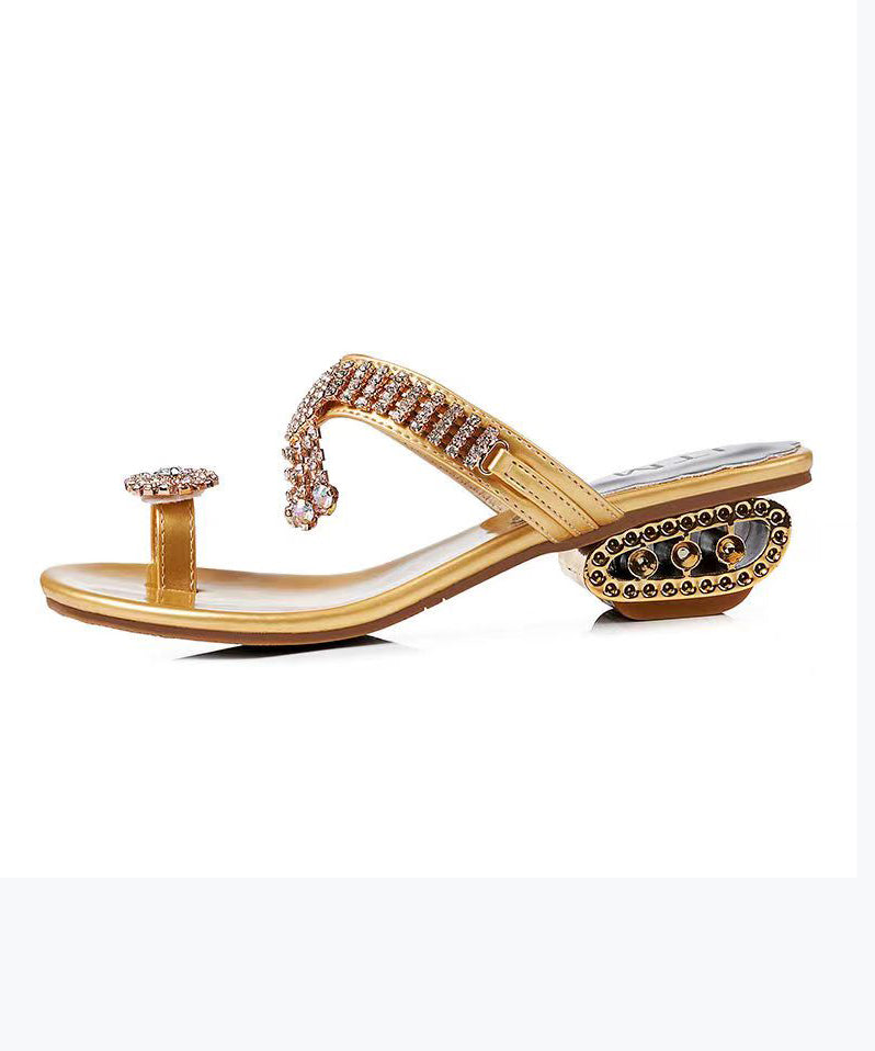 Well Tailored Sandals with a Graceful Silhouette