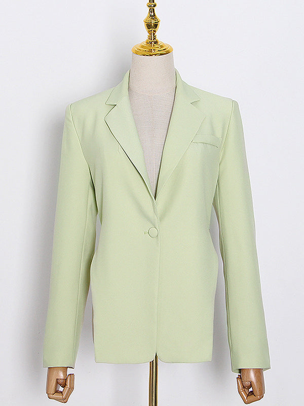 Gracefully Styled Garment for Any Occasion