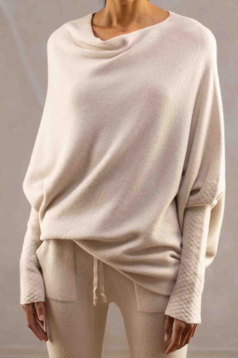 Effortlessly Elegant Top with a Timeless Design