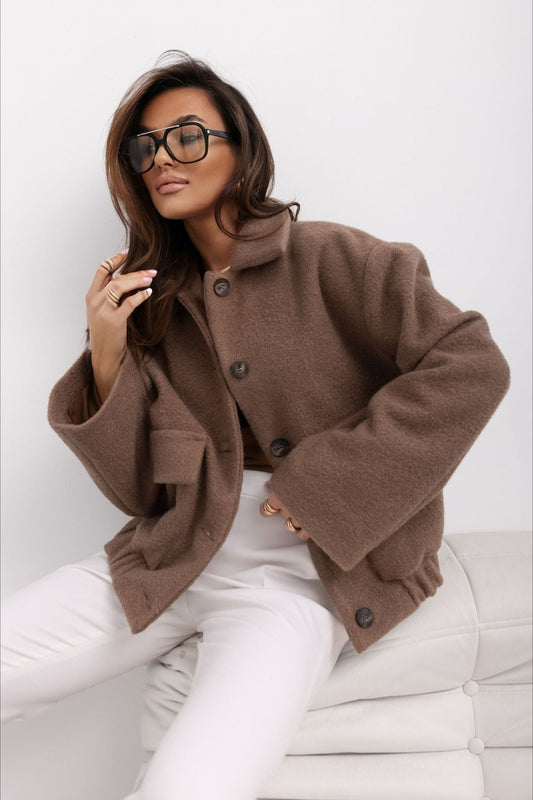 Effortlessly Elegant Coat with a Timeless Design