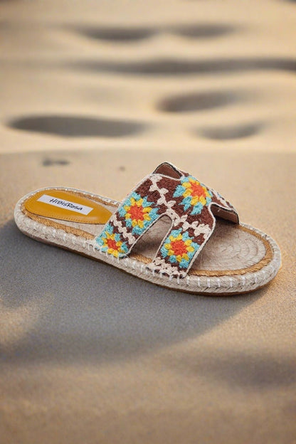 Polished Sandals with an Effortless Classic Look