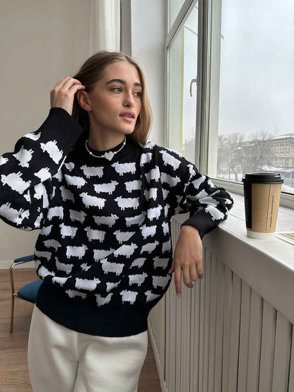 Effortlessly Elegant Sweater with a Timeless Design
