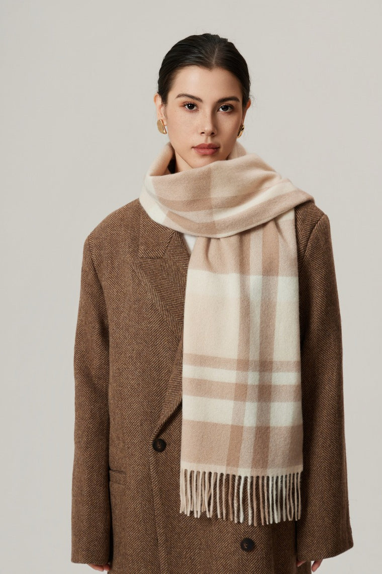 Effortlessly Elegant Garment with a Timeless Design