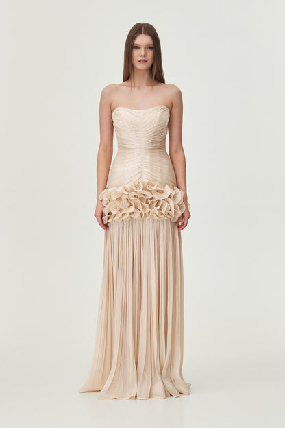 Polished Garment with an Effortless Classic Look
