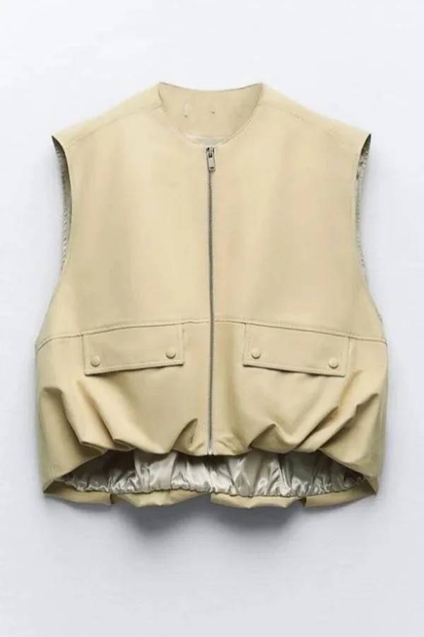 Gracefully Styled Garment for Any Occasion