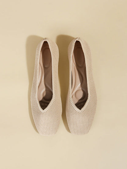 Sophisticated Garment with a Clean Classic Look
