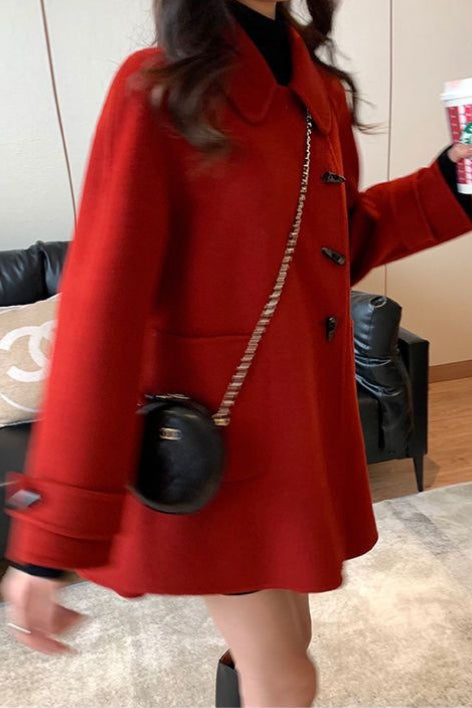 Elegantly Styled Coat for Everyday Wear