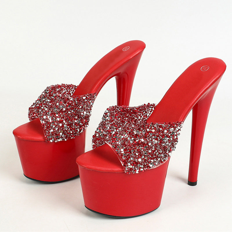 Effortlessly Elegant Heels with a Timeless Design