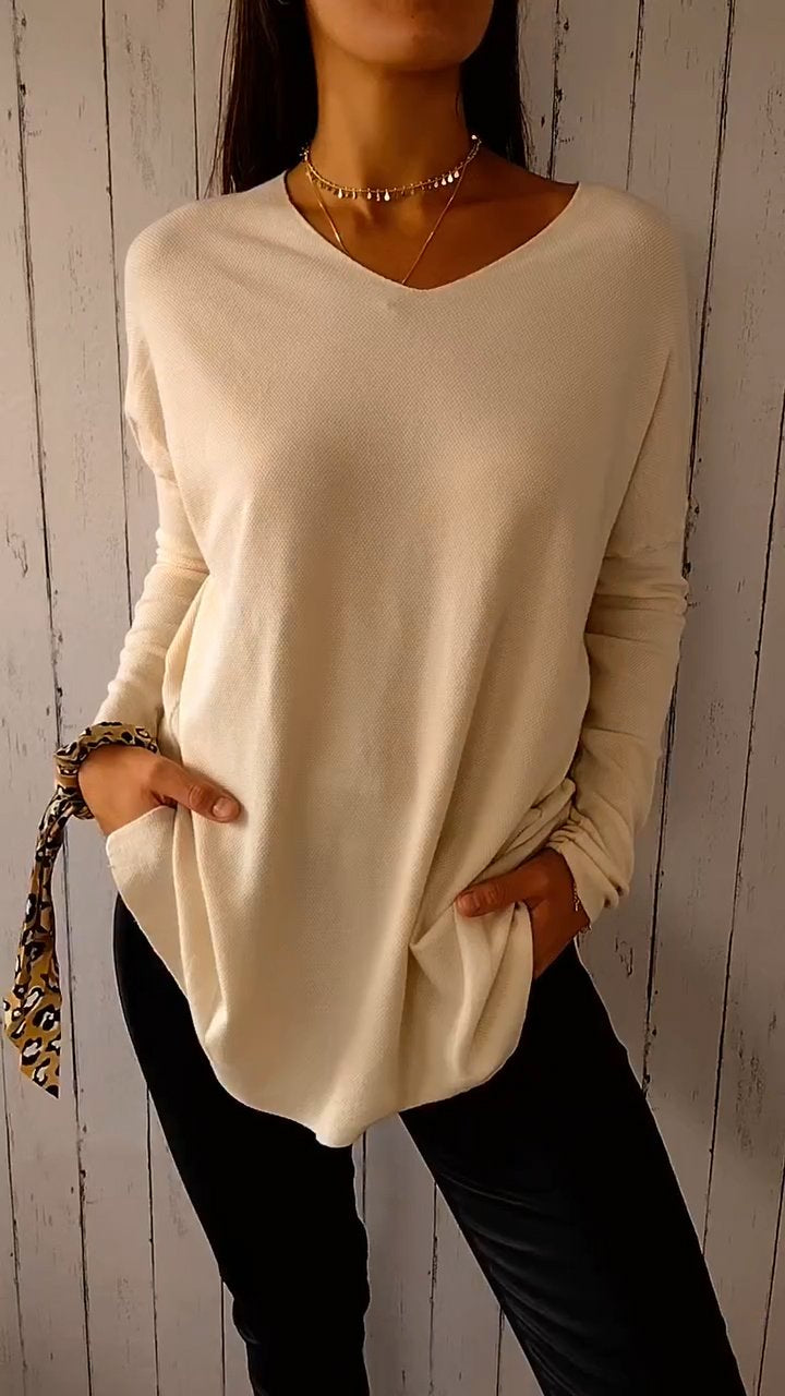 Effortlessly Elegant Top with a Timeless Design