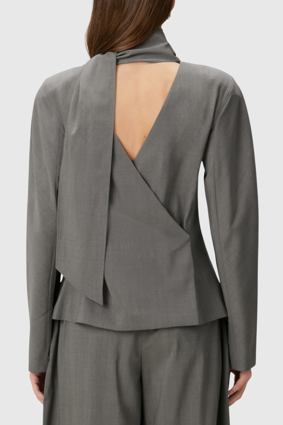 Elegantly Styled Blouse for Everyday Wear