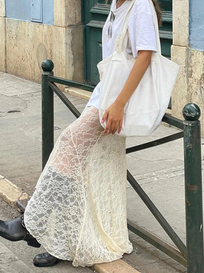 Effortlessly Elegant Garment with a Timeless Design