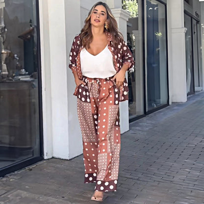 Classic Vintage Pants with a Flattering Fit