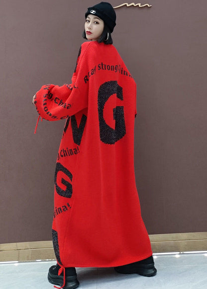 Well Tailored Sweater with a Graceful Silhouette