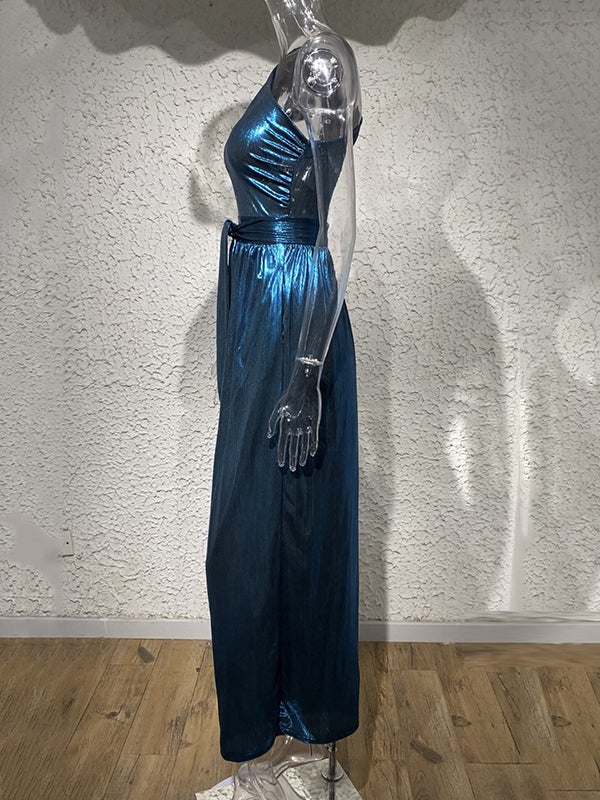 Well Tailored Garment with a Graceful Silhouette