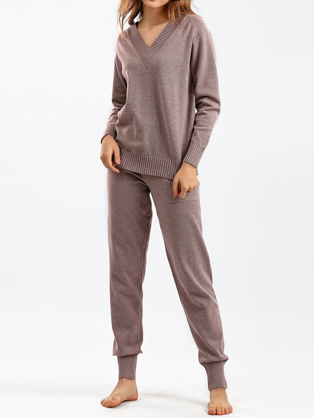Beautifully Finished Pullover in a Timeless Design