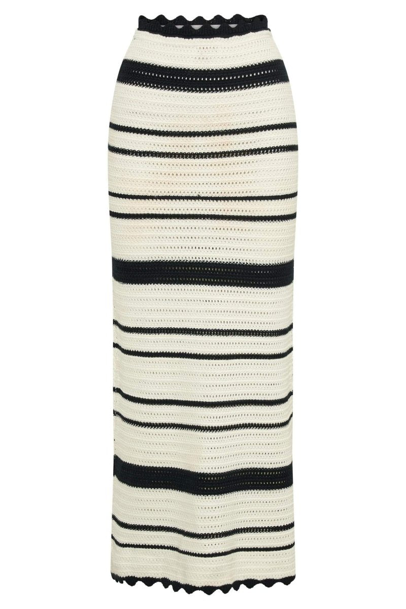 Gracefully Styled Garment for Any Occasion