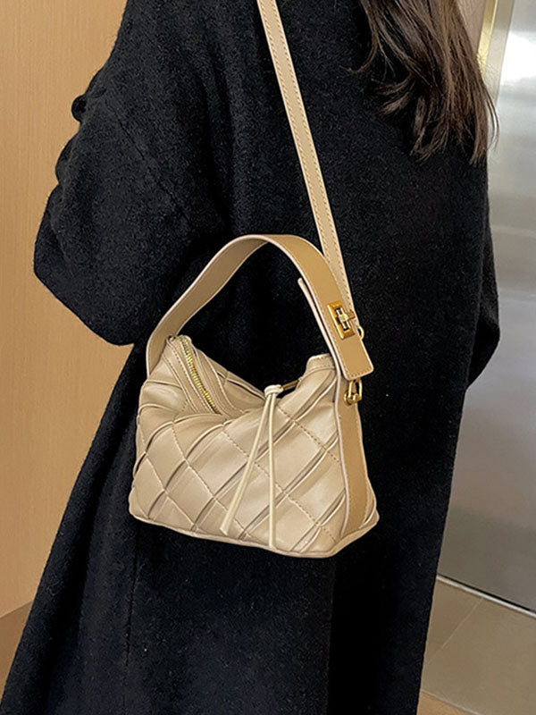 Classic Vintage Bag with a Flattering Fit