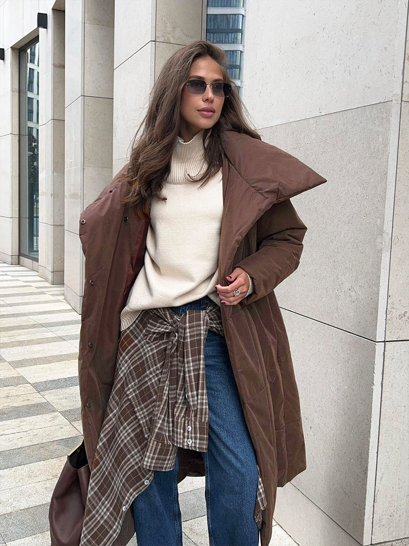 Effortlessly Elegant Coat with a Timeless Design